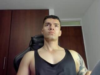 alpha_dominus_'s Picture