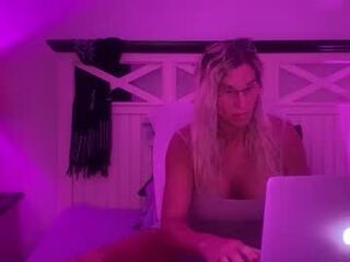 christinabruce's Picture