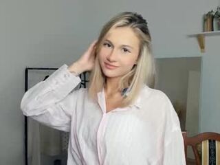 glossybabe_'s Picture