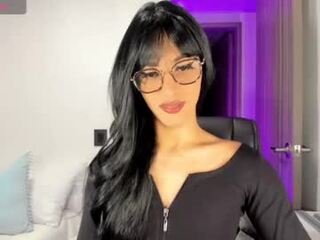 miss_myers's Picture