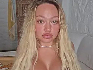 Misstitmouseofficial's Picture