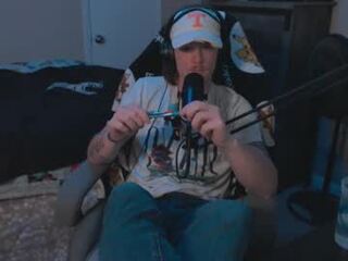 somethinqfunny's Picture